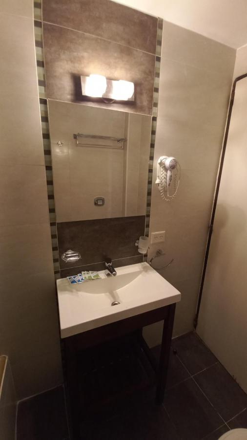 Costanera Hotel ปูแอร์โตมาดริน ภายนอก รูปภาพ